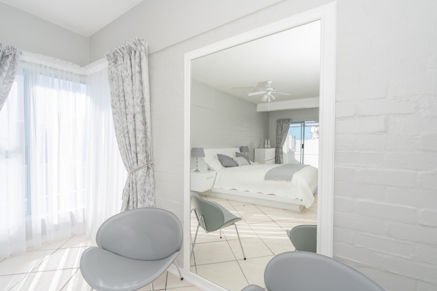 4 Bedroom Property for Sale in Paradise Beach Western Cape